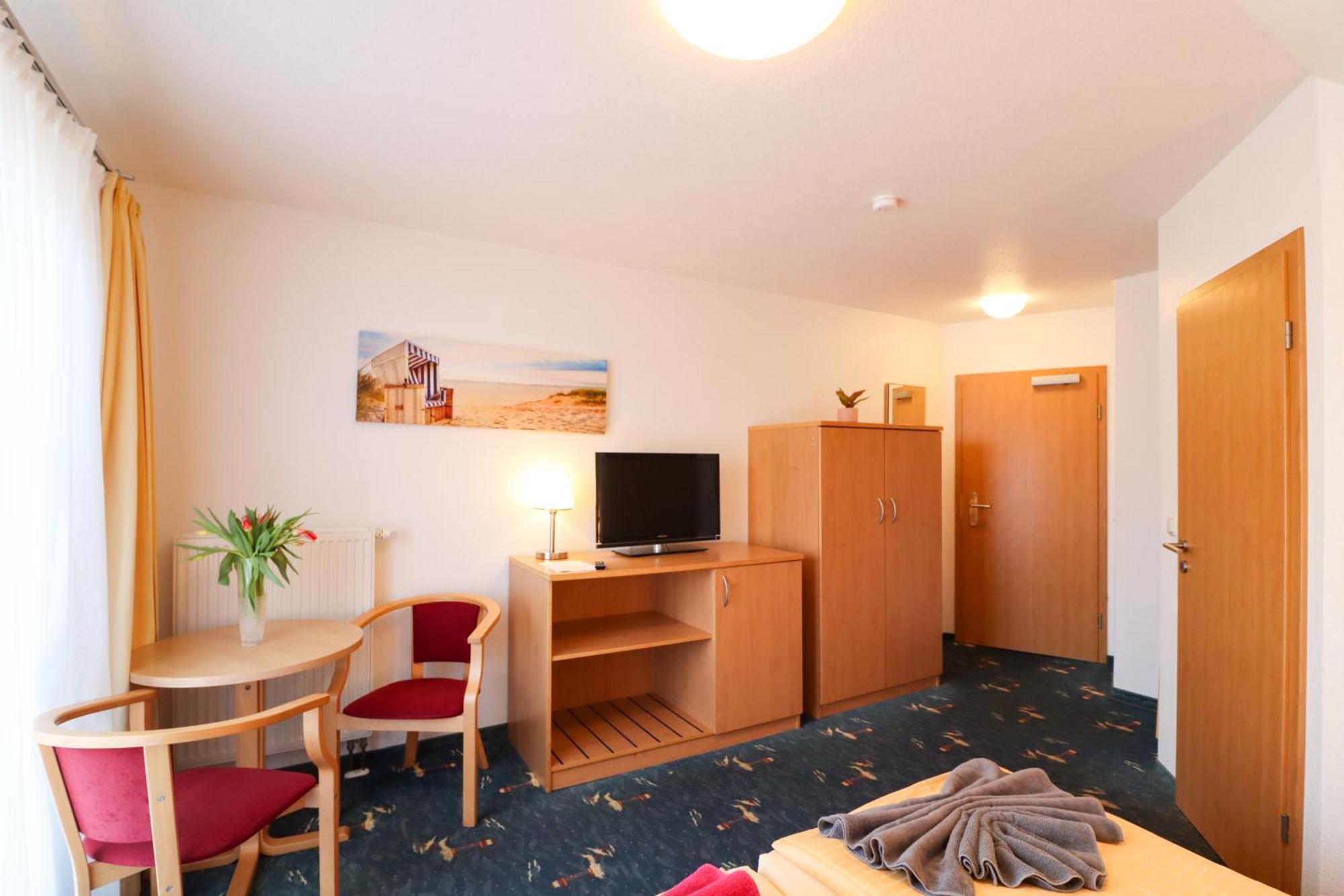 Aparthotel Leuchtfeuer Ruegen Glowe Exteriör bild